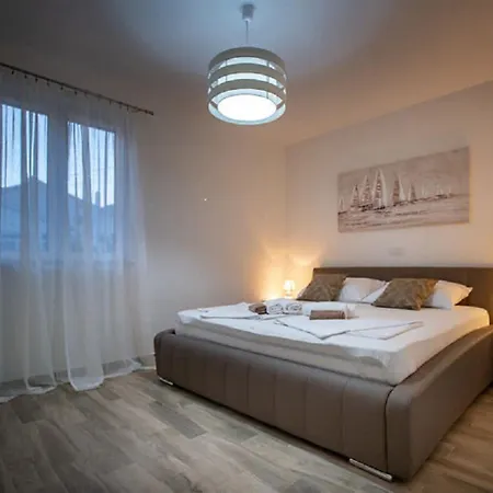 Apartment Ivana *